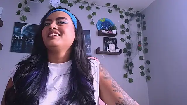 Snapshot of macey_elliot_ chatting on 25, 11, 2025 macey elliot online show from 25, 11, 2025