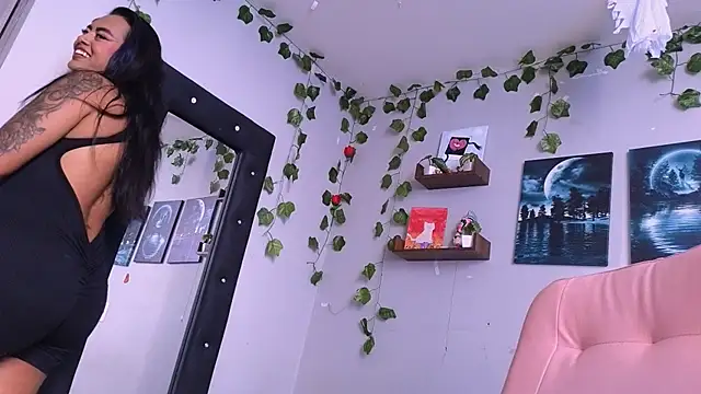 Snapshot of macey_elliot_ chatting on 21, 11, 2025 macey elliot online show from 21, 11, 2025