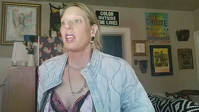 Glamazonx online show from 11, 3, 2026