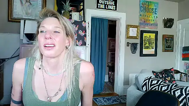 Glamazonx online show from 28, 3, 2026