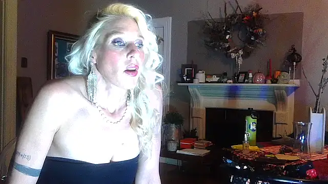 Glamazonx online show from 31, 10, 2025