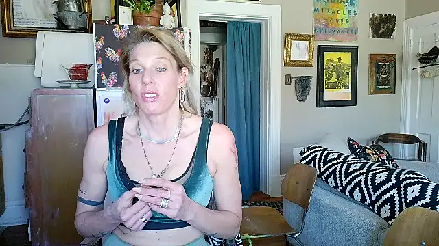 Glamazonx online show from 17, 3, 2026