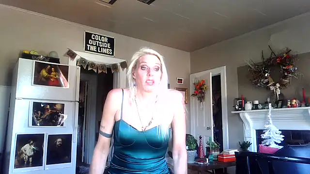 Glamazonx online show from 12, 11, 2025