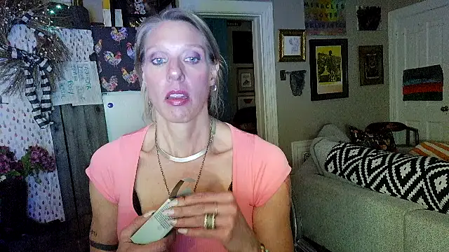 Glamazonx online show from 4, 4, 2026