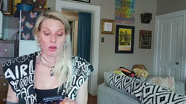 Glamazonx online show from 20, 2, 2026