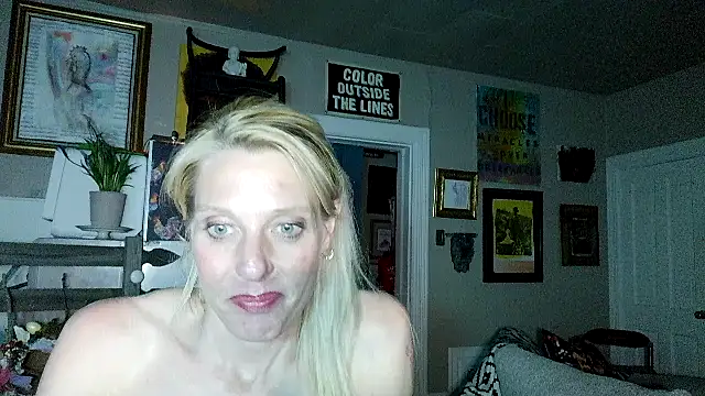 Snapshot of Glamazonx chatting on 29, 4, 2026 Glamazonx online show from 29, 4, 2026