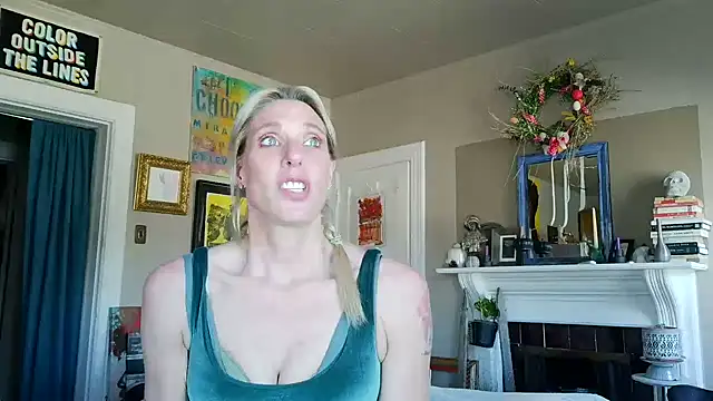 Glamazonx online show from 10, 2, 2026