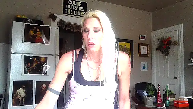 Glamazonx online show from 11, 11, 2025