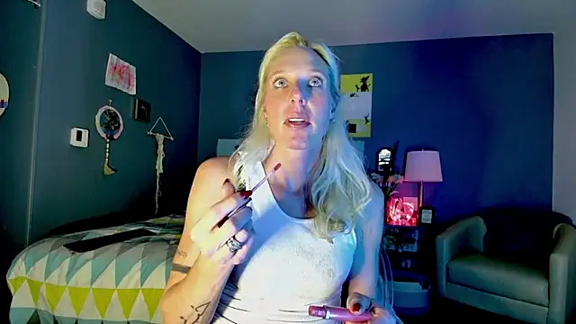 Glamazonx online show from 11, 1, 2025