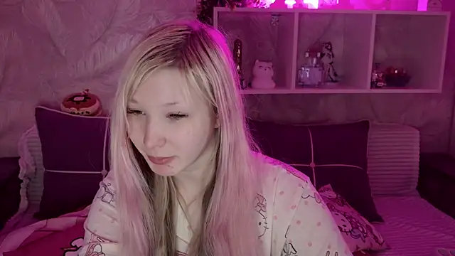 MeowkaKitty online show from 18, 4, 2026