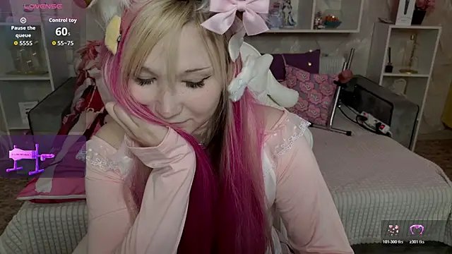 MeowkaKitty online show from 5, 4, 2026