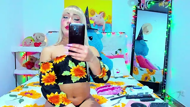 Snapshot of Candy_Candy__ chatting on 21, 10, 2025 Candy Candy online show from 21, 10, 2025