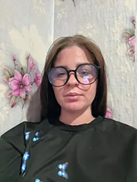 strawberries 20 online show from 2, 6, 2026