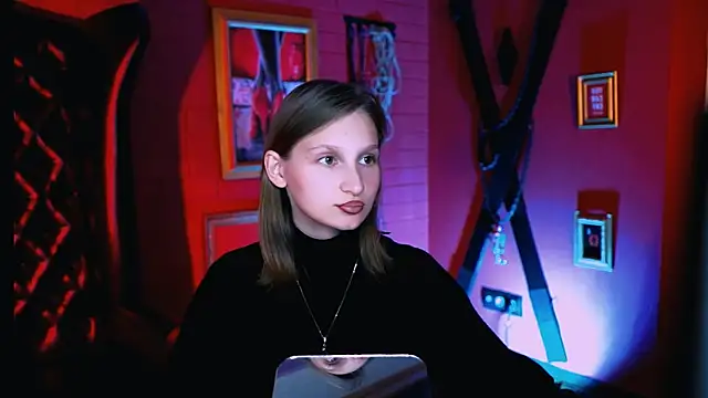 EllaHorton online show from 30, 9, 2025