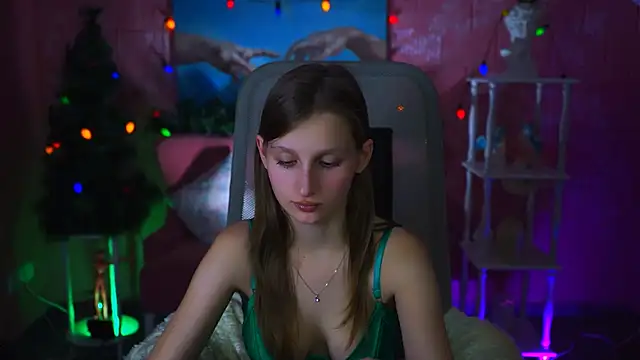 EllaHorton online show from 7, 1, 2025