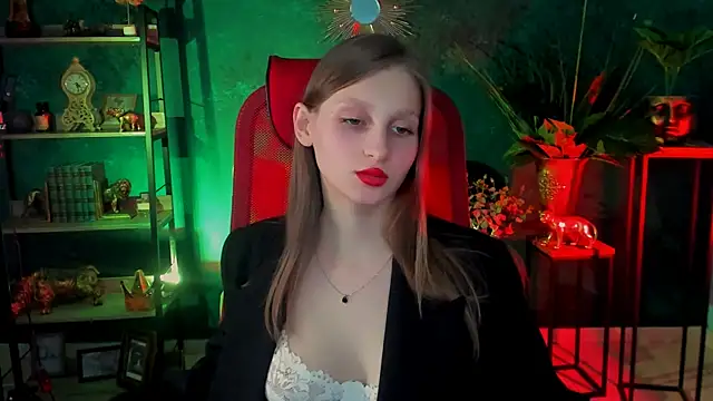 EllaHorton online show from 28, 2, 2025