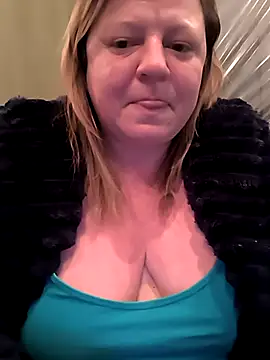 Snapshot of jusichka chatting on 3, 5, 2026 jusichka online show from 3, 5, 2026