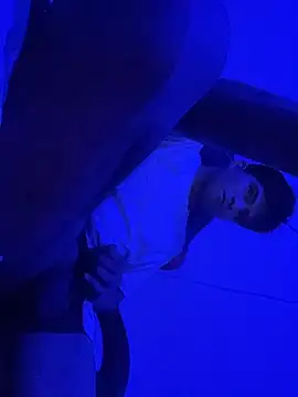 yObal-hot online show from 28, 2, 2026