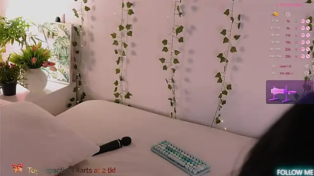 CarlyMilton online show from 25, 2, 2026