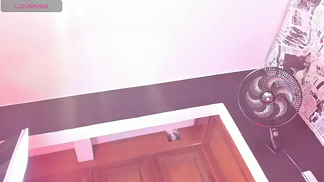 hot milkbitch online show from 29, 11, 2025