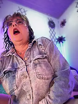 PaulinaSanders X online show from 7, 2, 2026