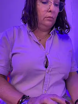 PaulinaSanders X online show from 5, 2, 2025