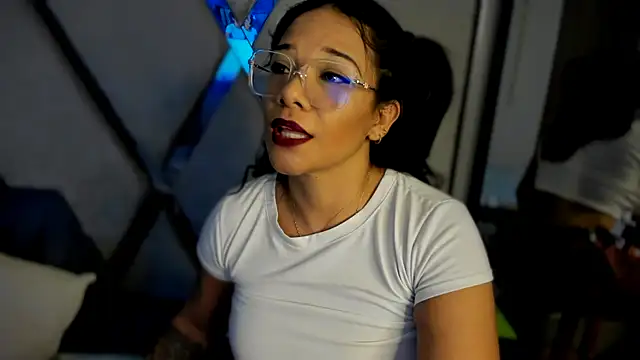 paula daniela1 online show from 7, 2, 2025