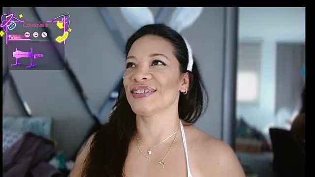 paula daniela1 online show from 5, 4, 2026