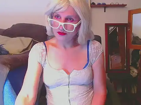 LorenJade online show from 18, 4, 2026