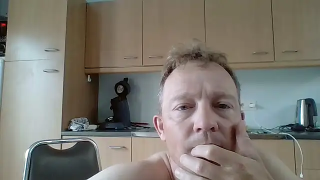 Snapshot of bertolini chatting on 2, 6, 2026 bertolini online show from 2, 6, 2026