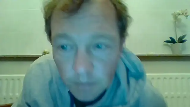 Snapshot of bertolini chatting on 4, 5, 2026 bertolini online show from 4, 5, 2026