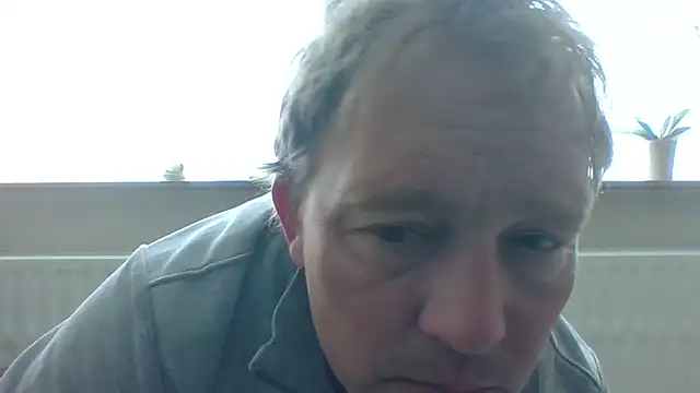 Snapshot of bertolini chatting on 28, 4, 2026 bertolini online show from 28, 4, 2026