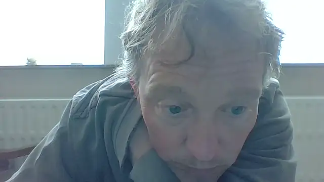 Snapshot of bertolini chatting on 11, 5, 2026 bertolini online show from 11, 5, 2026