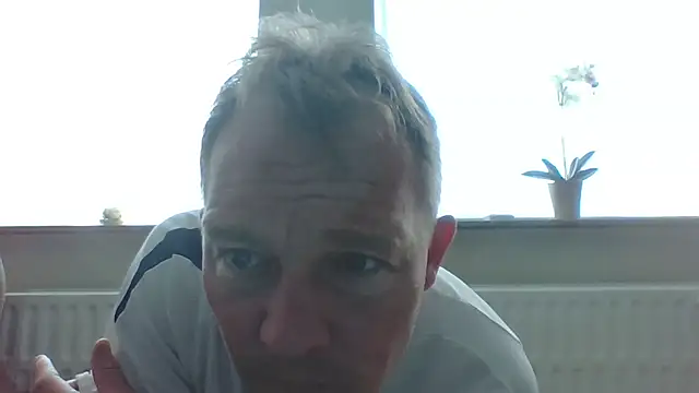 Snapshot of bertolini chatting on 18, 5, 2026 bertolini online show from 18, 5, 2026