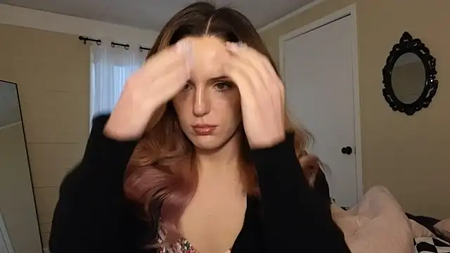 sexylilly69 online show from 10, 7, 2026