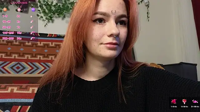 girl with snaketatto0 online show from 27, 11, 2025