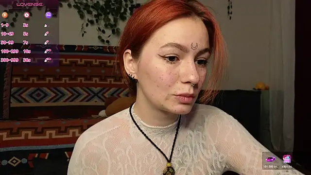 girl with snaketatto0 online show from 22, 12, 2025