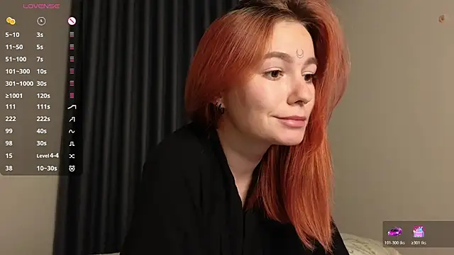 girl with snaketatto0 online show from 1, 2, 2026