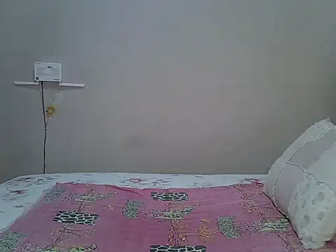 Snapshot of Cariepink chatting on 1, 7, 2026 Cariepink online show from 1, 7, 2026
