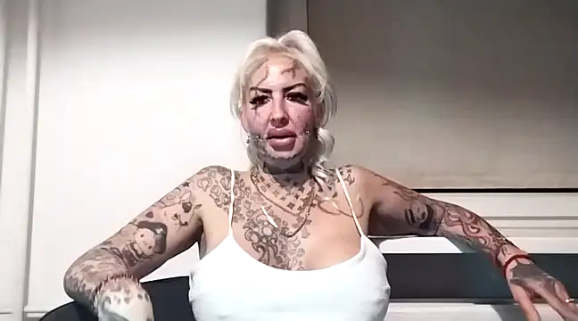 Snapshot of Jeanny_Bln chatting on 3, 1, 2025 Jeanny Bln online show from 3, 1, 2025