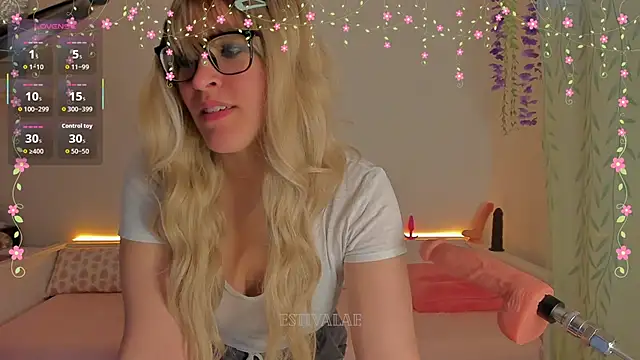 Snapshot of estivalae chatting on 8, 3, 2026 estivalae online show from 8, 3, 2026