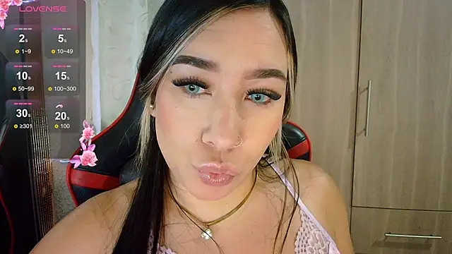 leahtemptation3 online show from 23, 4, 2026