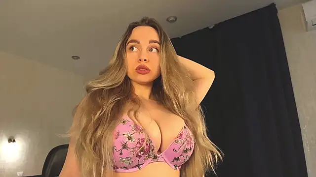 hotexclusive  online show from 28, 2, 2025