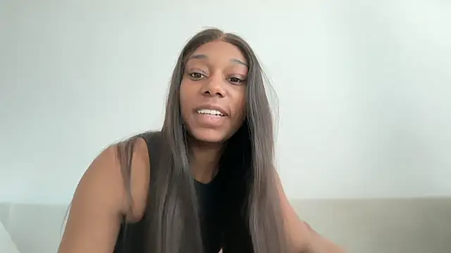 Snapshot of smileybabe chatting on 7, 4, 2026 smileybabe online show from 7, 4, 2026