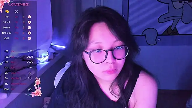 Snapshot of maydaykimmy chatting on 5, 1, 2025 maydaykimmy online show from 5, 1, 2025