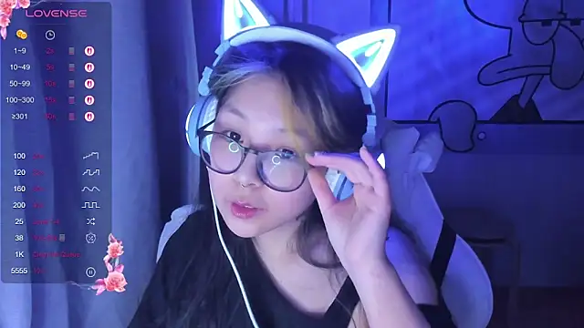 Snapshot of maydaykimmy chatting on 23, 2, 2025 maydaykimmy online show from 23, 2, 2025