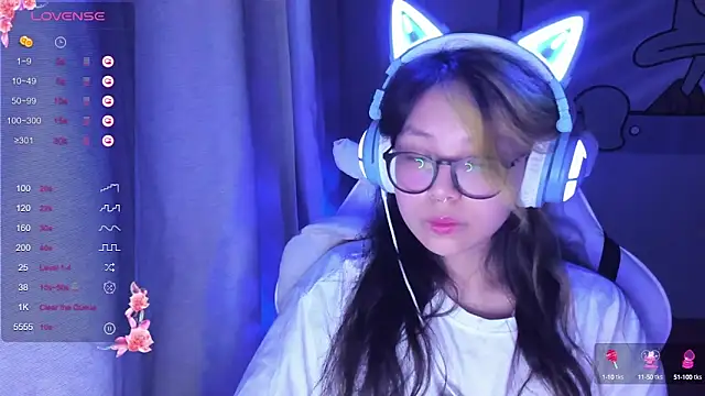 Snapshot of maydaykimmy chatting on 8, 2, 2025 maydaykimmy online show from 8, 2, 2025