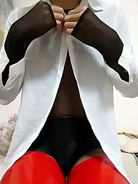 Snapshot of dmmsuzu95 chatting on 15, 9, 2025 dmmsuzu95 online show from 15, 9, 2025