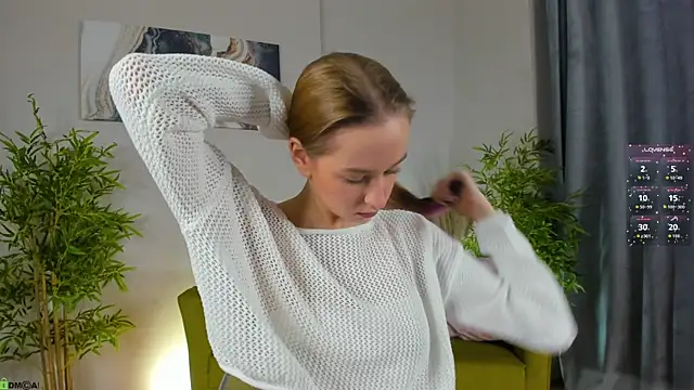 Sweett Monica online show from 25, 11, 2025