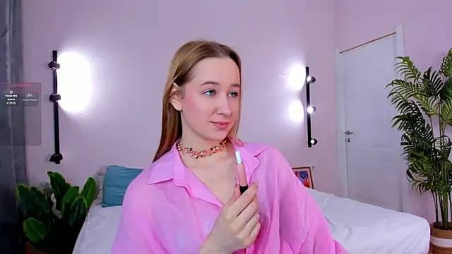 Sweett Monica online show from 7, 4, 2026